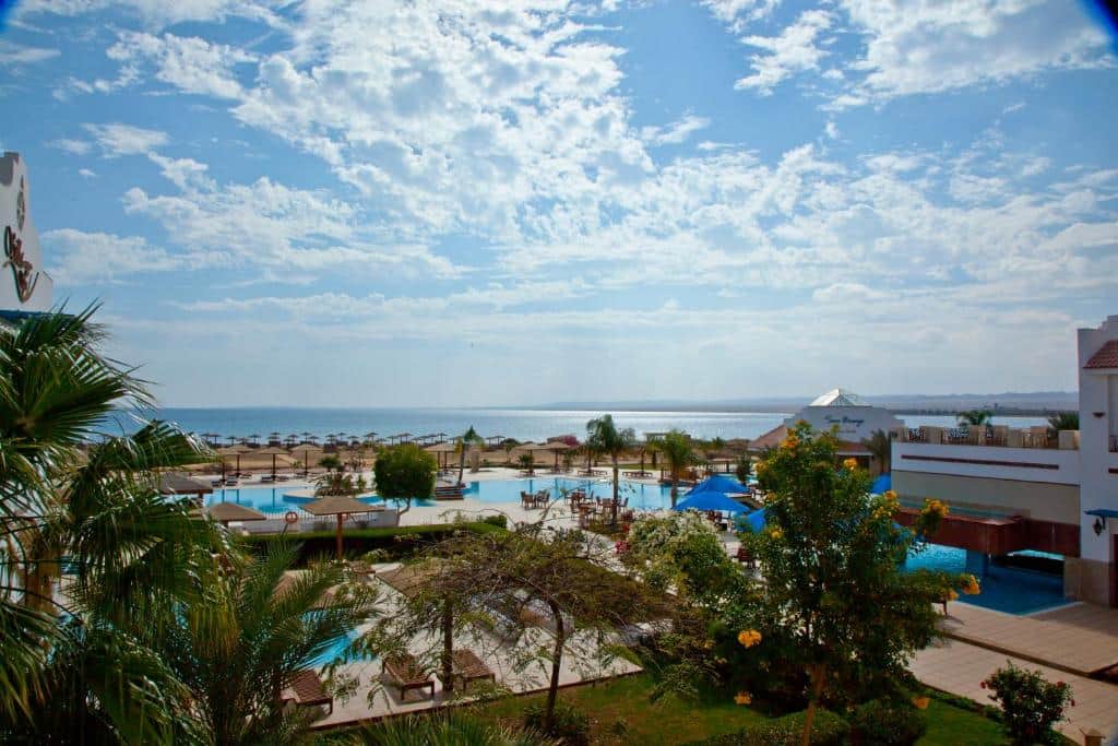 Lahami Bay Beach Resort & Gardens