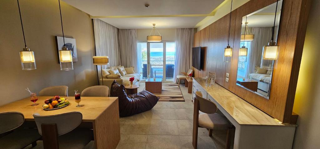 Lahami Bay Beach Resort & Gardens — kamer 2