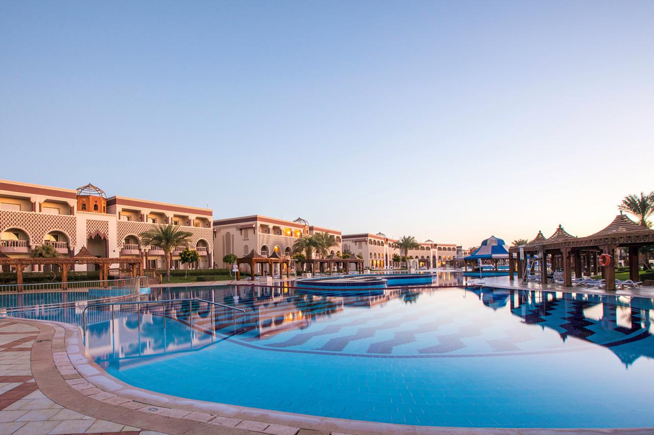 Sunrise Mamlouk Palace Resort — aanzicht 1
