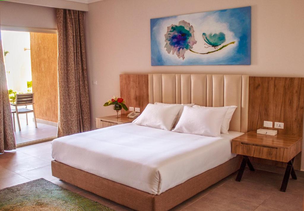 Pickalbatros Jungle Aqua Park Resort Neverland Hurghada — kamer 2